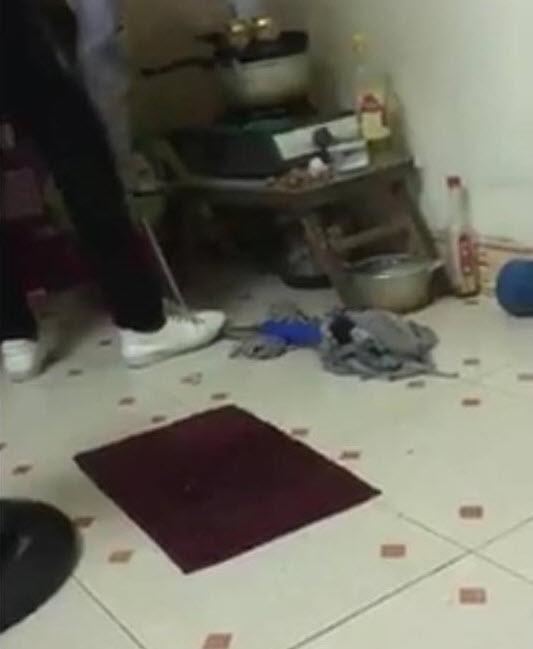 Đăng clip tố bạn cắt chiếu, bẻ chổi chia đồ khi chuyển nhà, chàng trai bất ngờ bị chỉ trích - 3