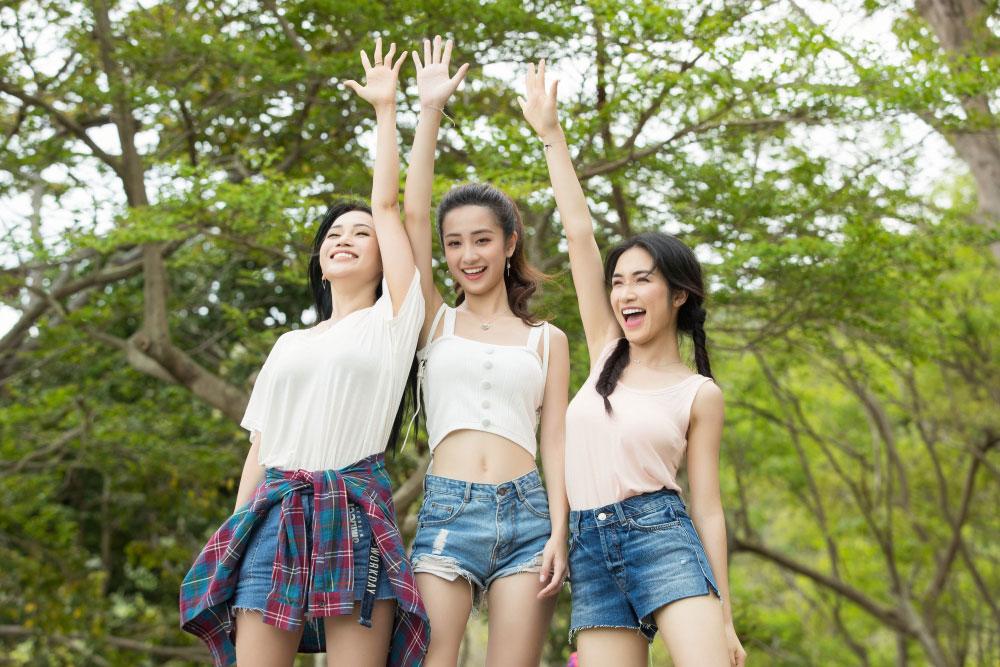 Diện bikini nửa kín nửa hở chuẩn như Hoà Minzy, Jun Vũ và Sĩ Thanh - 6