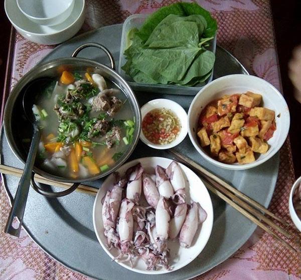 Hí hửng khoe mâm cơm “con trai nấu”, thanh niên không ngờ bị dân mạng cho amp;#34;gáo nước lạnh” - 9