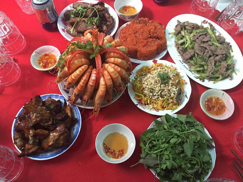 Hí hửng khoe mâm cơm “con trai nấu”, thanh niên không ngờ bị dân mạng cho amp;#34;gáo nước lạnh” - 4