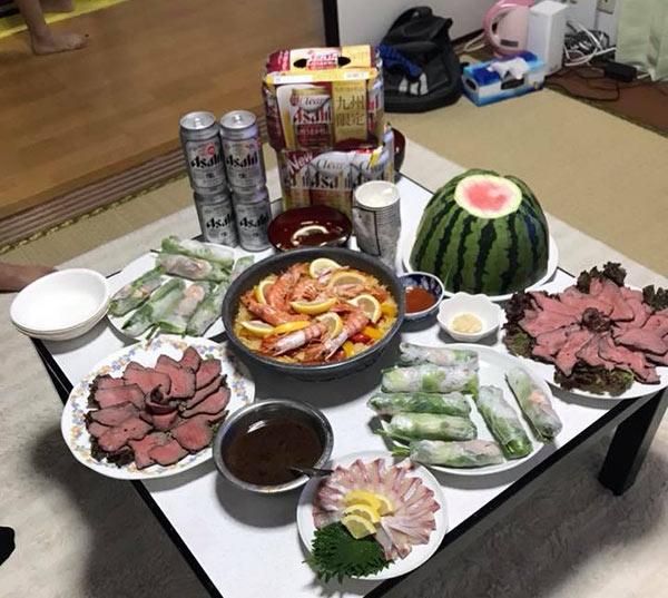 Hí hửng khoe mâm cơm “con trai nấu”, thanh niên không ngờ bị dân mạng cho amp;#34;gáo nước lạnh” - 14