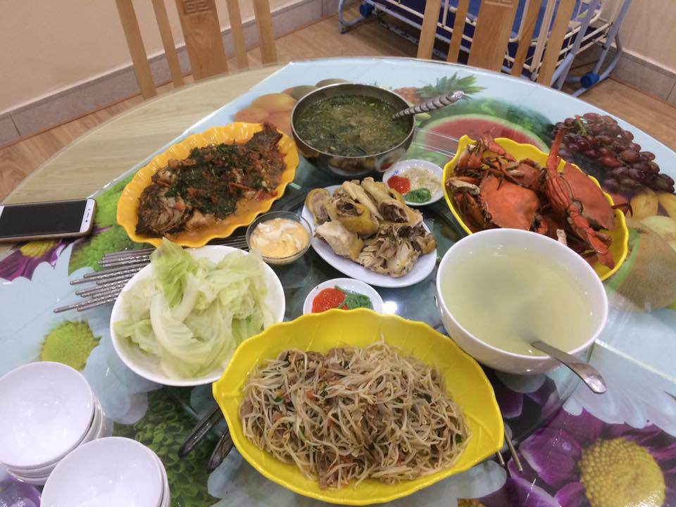 Hí hửng khoe mâm cơm “con trai nấu”, thanh niên không ngờ bị dân mạng cho amp;#34;gáo nước lạnh” - 6