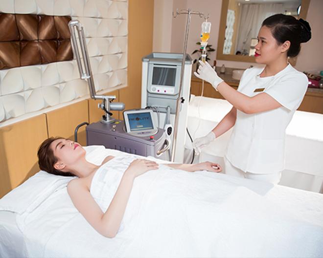 Da Ngọc Trinh không cần mất công bôi kem dưỡng ngày đêm vẫn trắng hồng là nhờ đâu? - 3