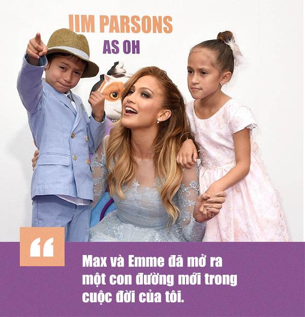 Không thuê vú em, Jennifer Lopez vẫn nuôi dạy cặp sinh đôi chỉn chu dù bận trăm nghìn việc - 2