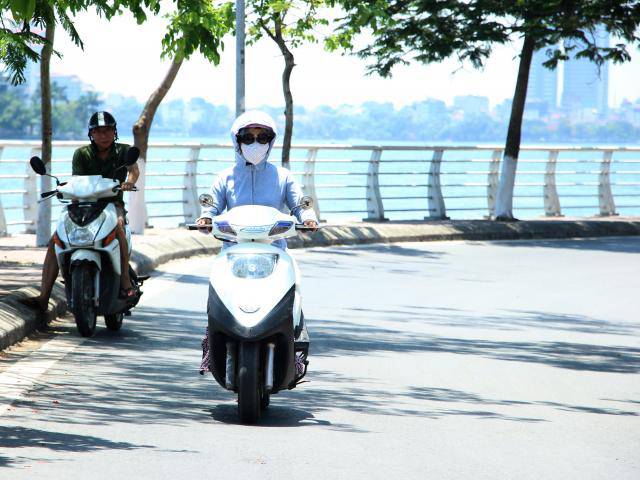 Tin mới thời tiết 13/6: Bắc Bộ nắng nóng trên 37 độ C, tối có mưa dông