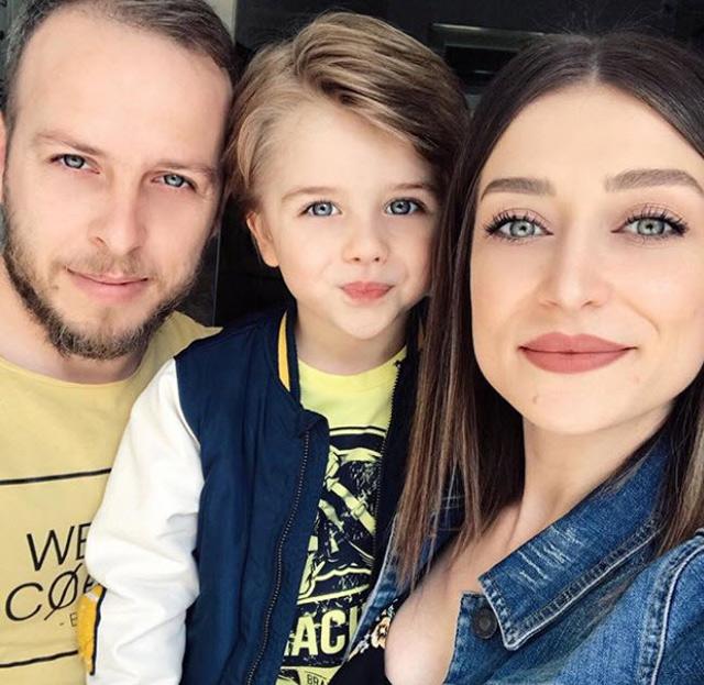 Soái ca nhí đốn tim dân mạng khi đi cắt tóc, bố mẹ bé mới thực sự gây choáng - 6