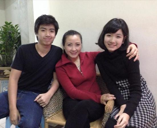 Diễn viên xinh đẹp Khánh Huyền - vợ anh trưởng thôn amp;#34;thổi tù và hàng tổngamp;#34; giờ ra sao? - 3