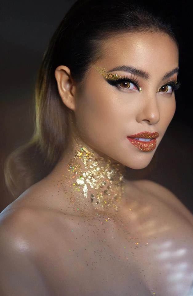 Mặc kệ thị phi, Phạm Hương vẫn tỏa sáng ngời ngời trên bìa tạp chí Pháp - 7