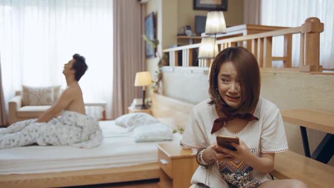 Tỉnh dậy trên giường Nhan Phúc Vinh, Nhã Phương nhận ngay điện thoại của amp;#34;bạn traiamp;#34; - 12