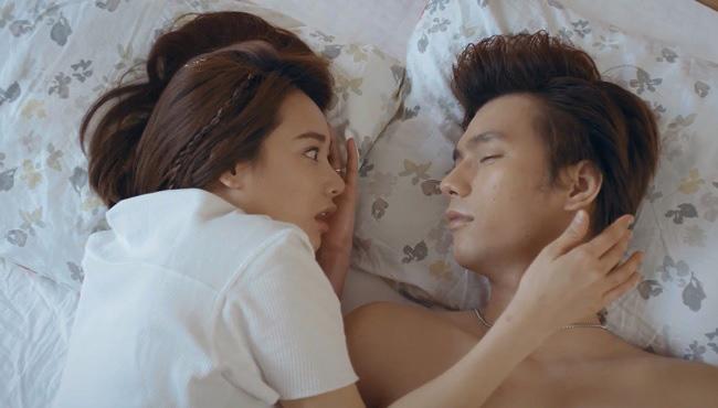 Tỉnh dậy trên giường Nhan Phúc Vinh, Nhã Phương nhận ngay điện thoại của amp;#34;bạn traiamp;#34; - 7