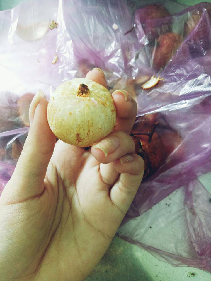 Chàng trai mách cách bóc vải nhanh trong chớp mắt, dân mạng người khen mới mẻ, kẻ chê hết lời - 3