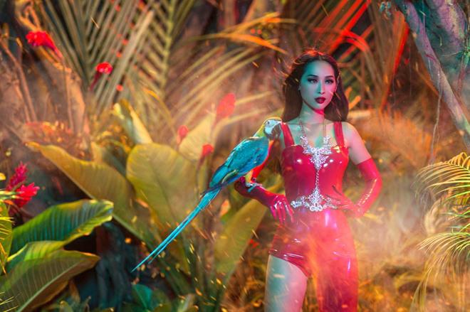 Diễn viên amp;#34;Hương Gaamp;#34; Hiếu Nguyễn cởi trần bên amp;#34;biểu tượng sexy làng mốtamp;#34; Quỳnh Thy - 8