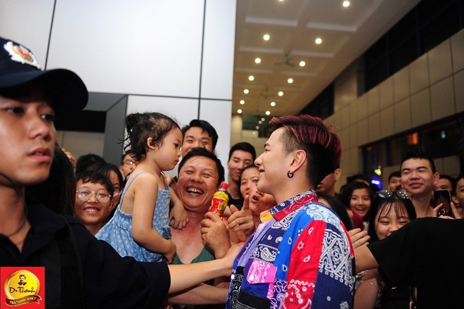 Những khoảnh khắc ấn tượng tại Lễ hội “Phố hàng nóng” 2018 - 10