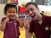 Làm mẹ - "Học trường quốc tế thì con sẽ ngoan", suy nghĩ sai lầm khiến không ít bố mẹ làm hỏng con