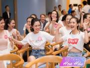 Thời trang - Xem World Cup thôi mà dàn thí  sinh Hoa hậu Việt Nam cũng đẹp như hoa