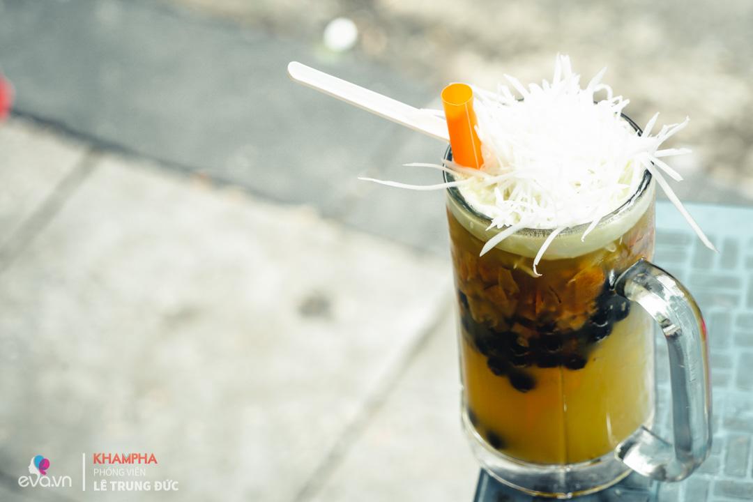 Quán nước mía trân châu đắt đỏ nhất Hà Nội vẫn nườm nượp khách, 2 ngày hết một xe mía - 5