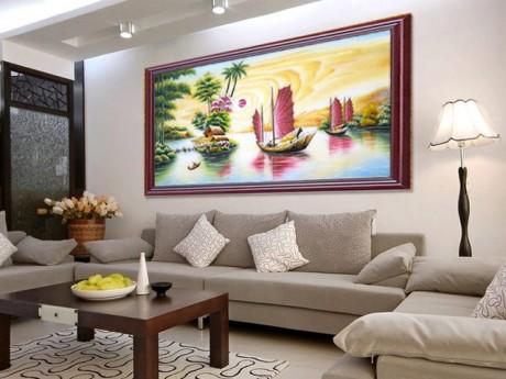 Treo tranh thêu chữ thập phong cảnh thế nào để sang nhà mà lại hóa giải được phong thủy xấu?