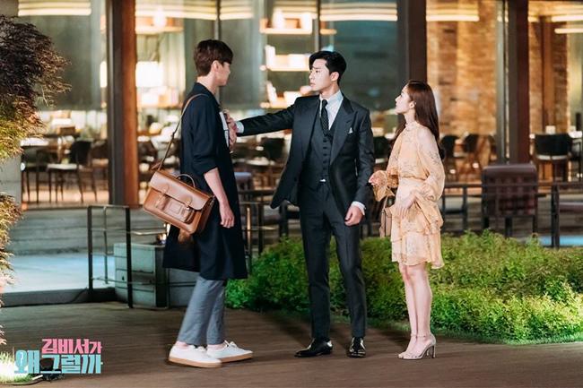 Hồi hộp vì được hôn Park Min Young, sếp amp;#34;cực phẩmamp;#34; gây ra tai nạn amp;#34;dở khóc dở cườiamp;#34; - 13