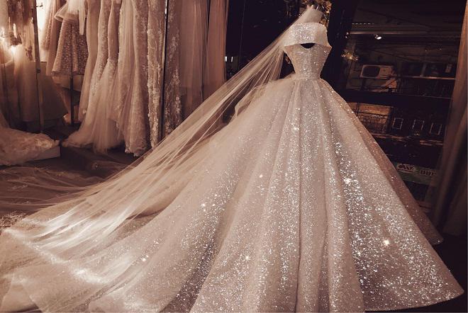 Đám cưới cổ tích của amp;#34;nam thầnamp;#34; chuyển giới Tú Lơ Khơ và nữ doanh nhân hơn 21 tuổi - 5