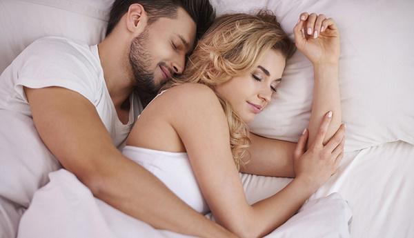 Quan hệ “cửa sau” – đê mê hay nỗi khiếp sợ của chị em? - 1