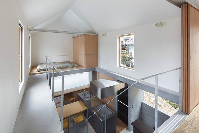 can nha “danh bai le lang”, chi 80m² ma dep kho tin tren suon doi - 9