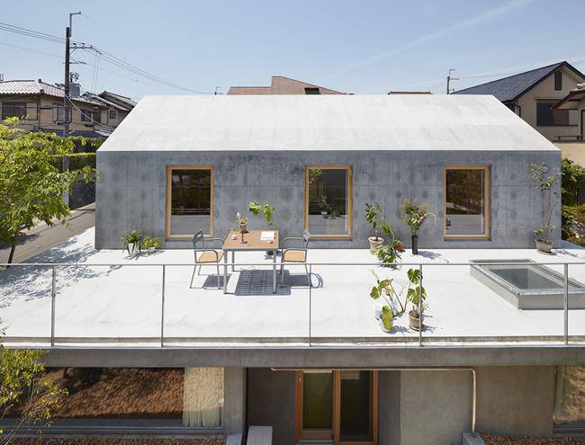 can nha “danh bai le lang”, chi 80m² ma dep kho tin tren suon doi - 16