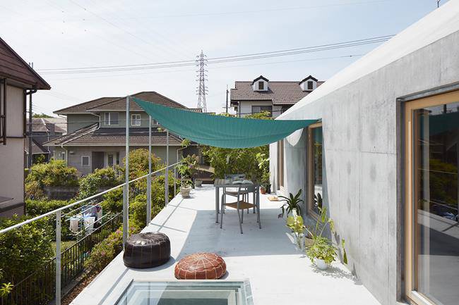 can nha “danh bai le lang”, chi 80m² ma dep kho tin tren suon doi - 3