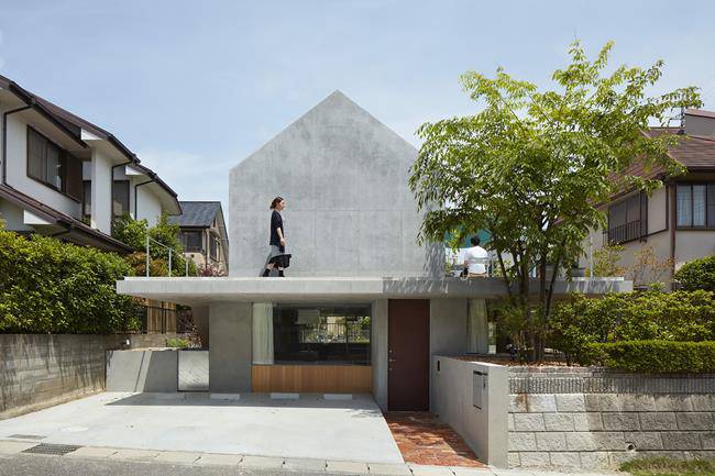 can nha “danh bai le lang”, chi 80m² ma dep kho tin tren suon doi - 4