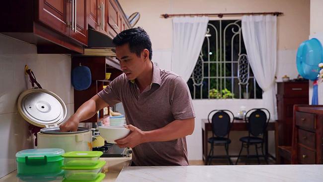 Gạo Nếp Gạo Tẻ lại gây sốc: Con rể lén ăn cơm, giả tiếng mèo kêu để “trốn” mẹ vợ - 3