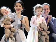 Giải trí - Sốc: Sau 8 năm gắn bó, diva Hồng Nhung bất ngờ tuyên bố ly hôn với chồng Tây