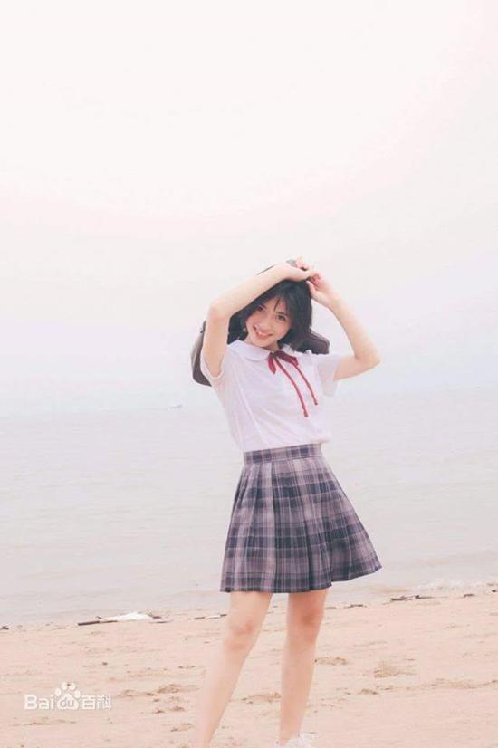 Chung đồng phục nữ sinh: Sam Thái xinh nhất lịch sử Vườn Sao Băng bị Trịnh Sảng amp;#34;dìm tơi tảamp;#34; - 9