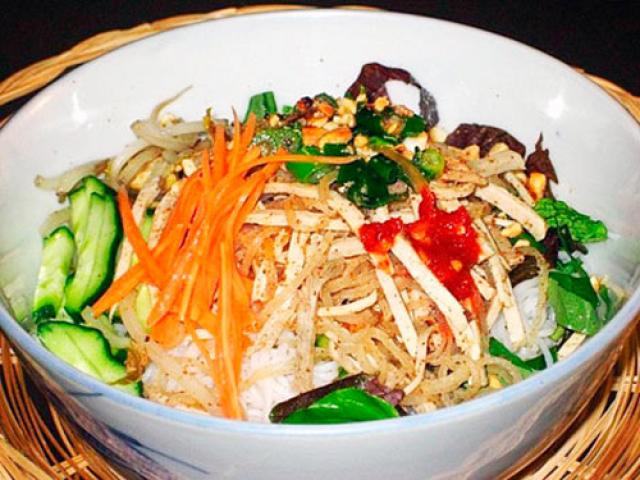 Có một món bún nổi tiếng, lạ miệng khi vi vu miền Tây