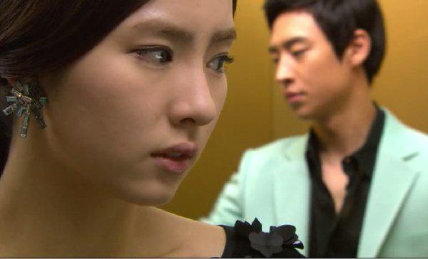 Giận người yêu cặp kè với gái quán bar, tôi tìm thỏa mãn với huấn luyện viên thể hình - 1