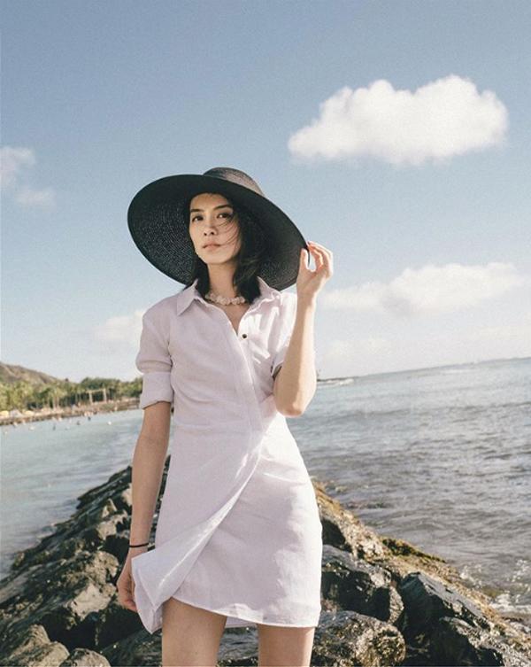 Mùa nắng nóng đổ bộ, chị em chẳng ai bảo ai thi nhau “triệu hồi” 3 kiểu váy liền này - 10