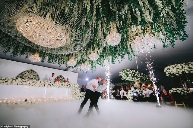 amp;#39;Siêu đám cướiamp;#39; 23 tỷ toàn kim cương và pha lê, danh tính cô dâu chú rể càng bất ngờ - 7