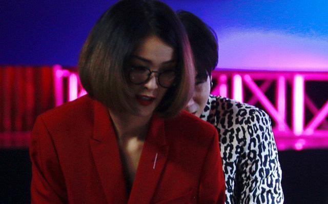 Tình cũ Cường Đô La bất ngờ nổi loạn, ăn diện hở bạo khó ai nhận ra - 3