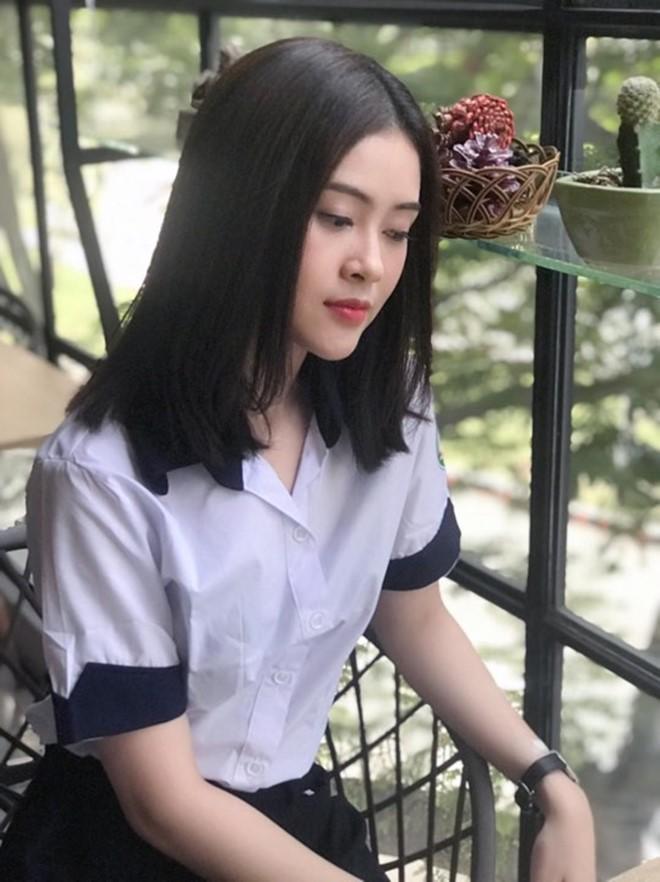 Á hậu Lý Kim Thảo đẹp trong veo, kể về vai nữ sinh nhà nghèo ham amp;#34;sống ảoamp;#34; - 6