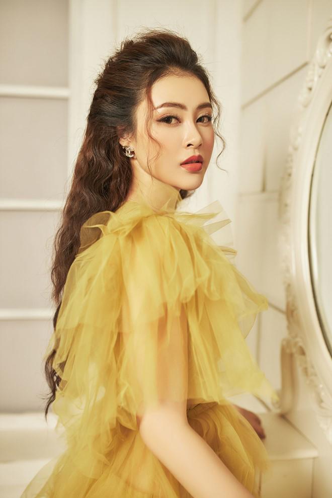 Á hậu Lý Kim Thảo đẹp trong veo, kể về vai nữ sinh nhà nghèo ham amp;#34;sống ảoamp;#34; - 2