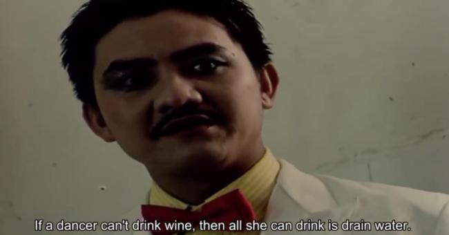 Rơi nước mắt nhớ Anh Vũ: Người từng làm amp;#34;má mìamp;#34;, mặc váy bầu bán gà để tặng tiếng cười - 1