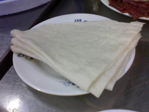 ai bao banh da chi de cuon nem, da ban se cang muot, trang min neu lam theo cach nay - 1