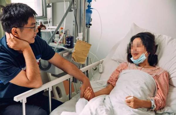 Biết mang thai là amp;#34;đi vào cửa tửamp;#34;, bà mẹ vẫn liều mạng khiến bác sĩ lắc đầu - 1