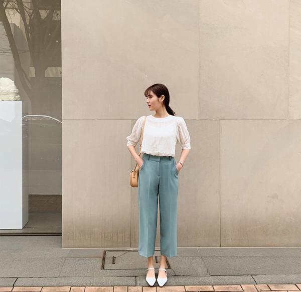 Thanh lịch để đâu cho hết, nàng ngoài 30 mà không sắm mấy kiểu quần này thì thiếu sót quá - 13