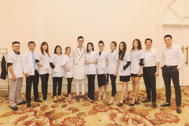 Dược sĩ Tiến “đứng lớp” đào tạo về chủ đề “Thấu hiểu làn da” cho các cô gái Hanayuki - 2