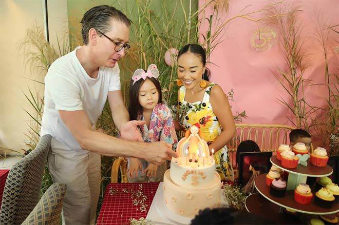 Sao Việt 24h: Đoan Trang úp mở việc có bầu lần 2 nhưng fan lại hoang mang vì điều này - 3