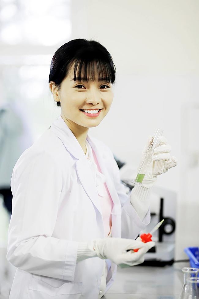 Bi kịch cứ hồng nhan phim Việt là amp;#34;bạc mệnhamp;#34;: Hết bị tạt axit lại đến phải bán con - 4