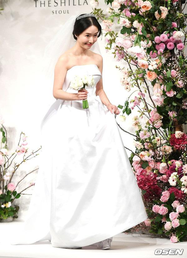 Đám cưới Lee Jung Hyun: Hôn lễ hot nhất hôm nay vì dàn khách mời amp;#34;khủngamp;#34; chưa từng có - 3