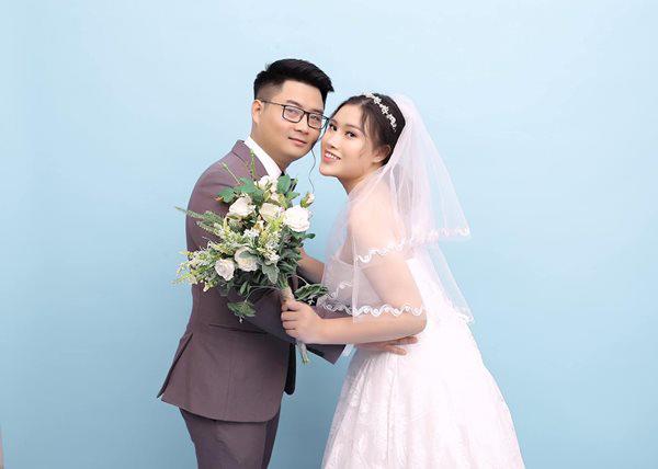 tu hai nguoi xa la, cap doi 9x bong nen duyen vo chong nho comment dao - 2