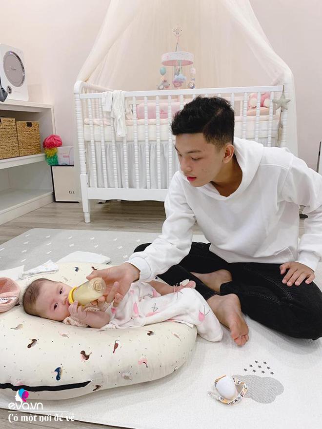 Cùng là mẹ bỉm sữa, em gái Quang Vinh gây sốt với nhà 500m2 sạch như không có trẻ con - 16