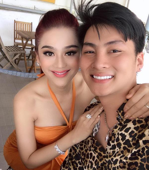 het tien phai vay nong, lam khanh chi soc voi so tien no lai len toi 4 ty - 1