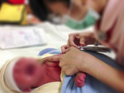 Sức khỏe - Đứa trẻ bị nhiễm trùng huyết và viêm màng não, do người mẹ ăn thứ rau này khi mang thai